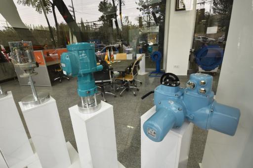 عکس نمایشگاه و دفتر فروش شرکت مولد گشتاور بین‌الملل