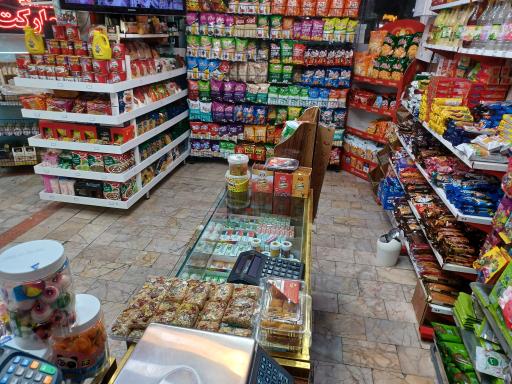 عکس هایپرمارکت خورشید 