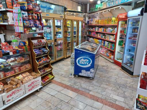 عکس هایپرمارکت خورشید 