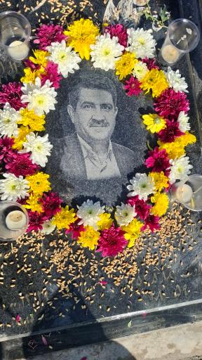 عکس مزار محمد حسین دشتی