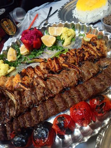 عکس رستوران سنتی عمارت دیبا