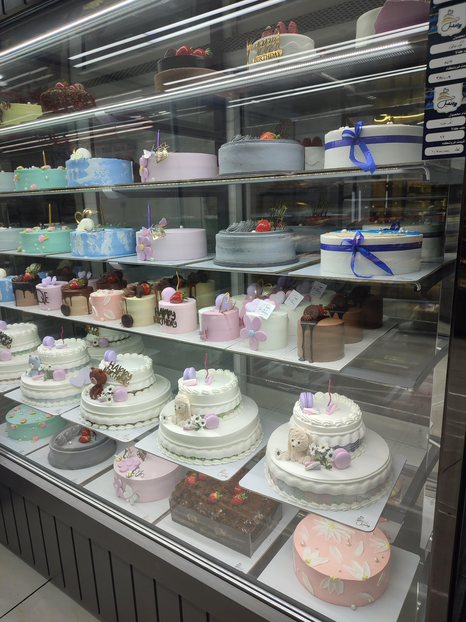 عکس کیک و شیرینی وانیل