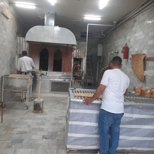 عکس نانوایی سنگک