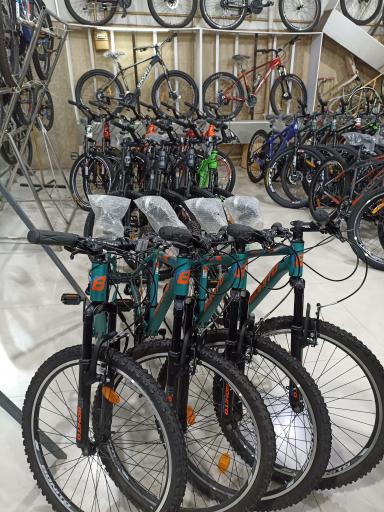 عکس فروشگاه دوچرخه حسین مدانلو