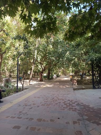 عکس باغ گلاریس