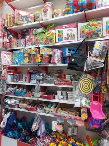 عکس اسباب بازی و پلاستیک سیدهادی