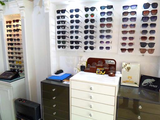 عکس کیا اپتیک