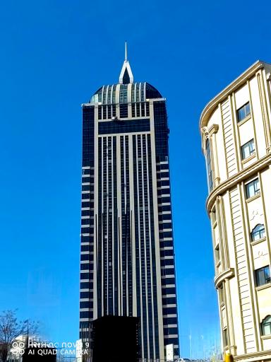 عکس برج تجارت جهانی تبریز