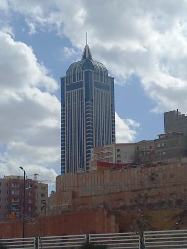 عکس برج تجارت جهانی تبریز