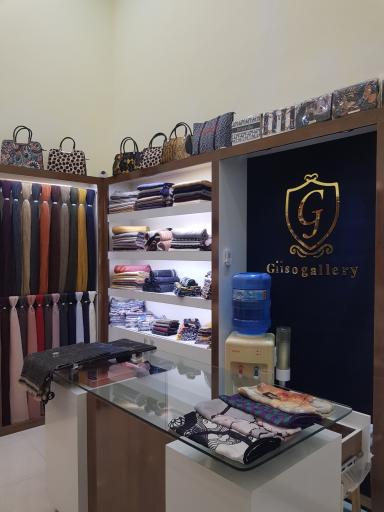 عکس گیسو گالری