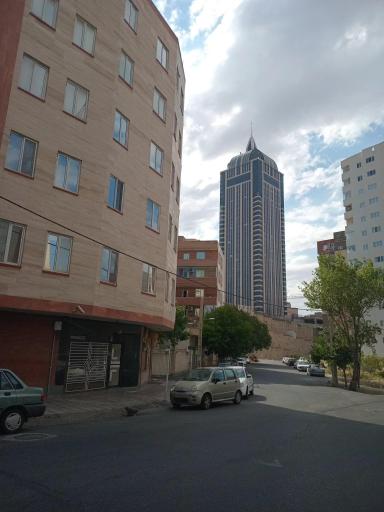 عکس برج تجارت جهانی تبریز