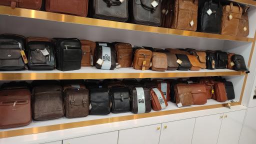 عکس کیف و کفش ماموت