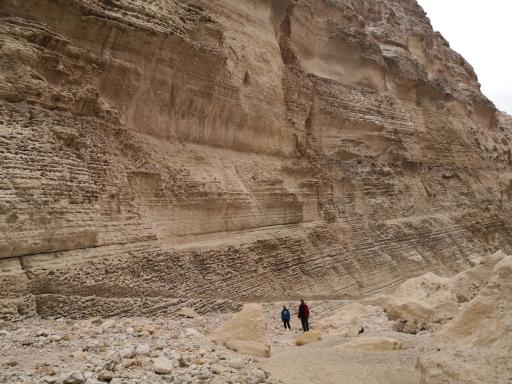 عکس تنگه شو تاریکو