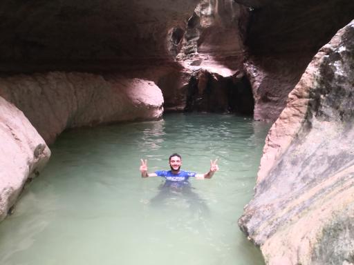 عکس تنگه شو تاریکو