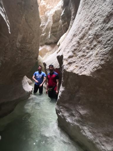 عکس تنگه شو تاریکو