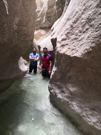 عکس تنگه شو تاریکو