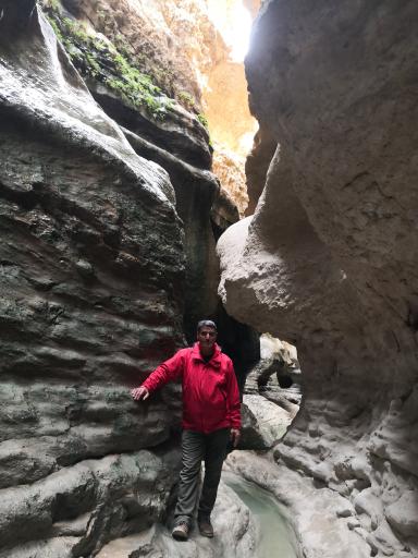 عکس تنگه شو تاریکو