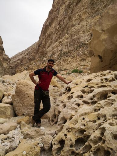 عکس تنگه شو تاریکو