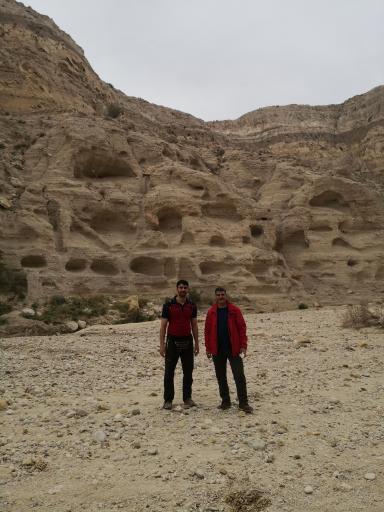 عکس تنگه شو تاریکو