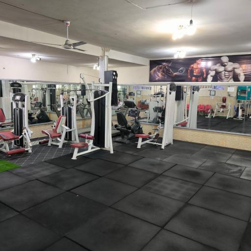 عکس باشگاه بدنسازی وطن