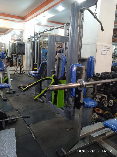 عکس باشگاه بدنسازی سورنا