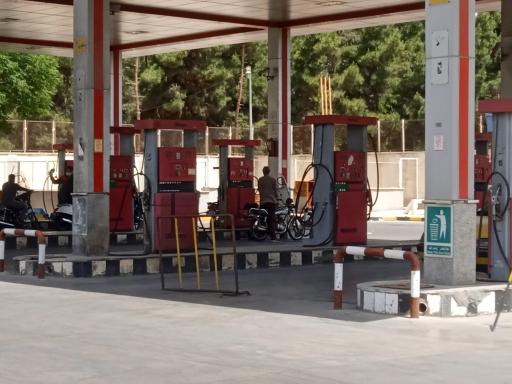 عکس پمپ بنزین شماره 11