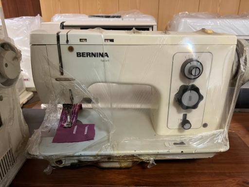 عکس فروشگاه و تعمیرگاه دنیای چرخ خیاطی