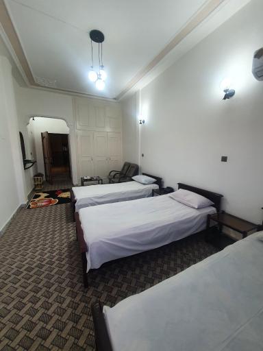 عکس هتل ابریشم سرخس