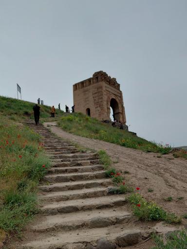 عکس قلعه ضحاک هشترود