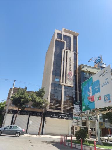 مجتمع اداری تجاری اورانوس
