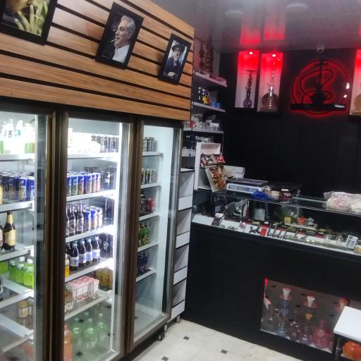 عکس کافه دخانیات پِلن B