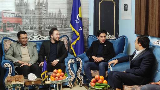 عکس آموزشگاه زبان خارجی آی گون