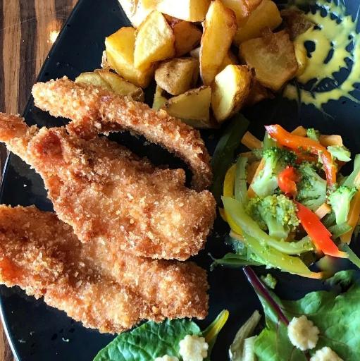 عکس کافه رستوران سروه