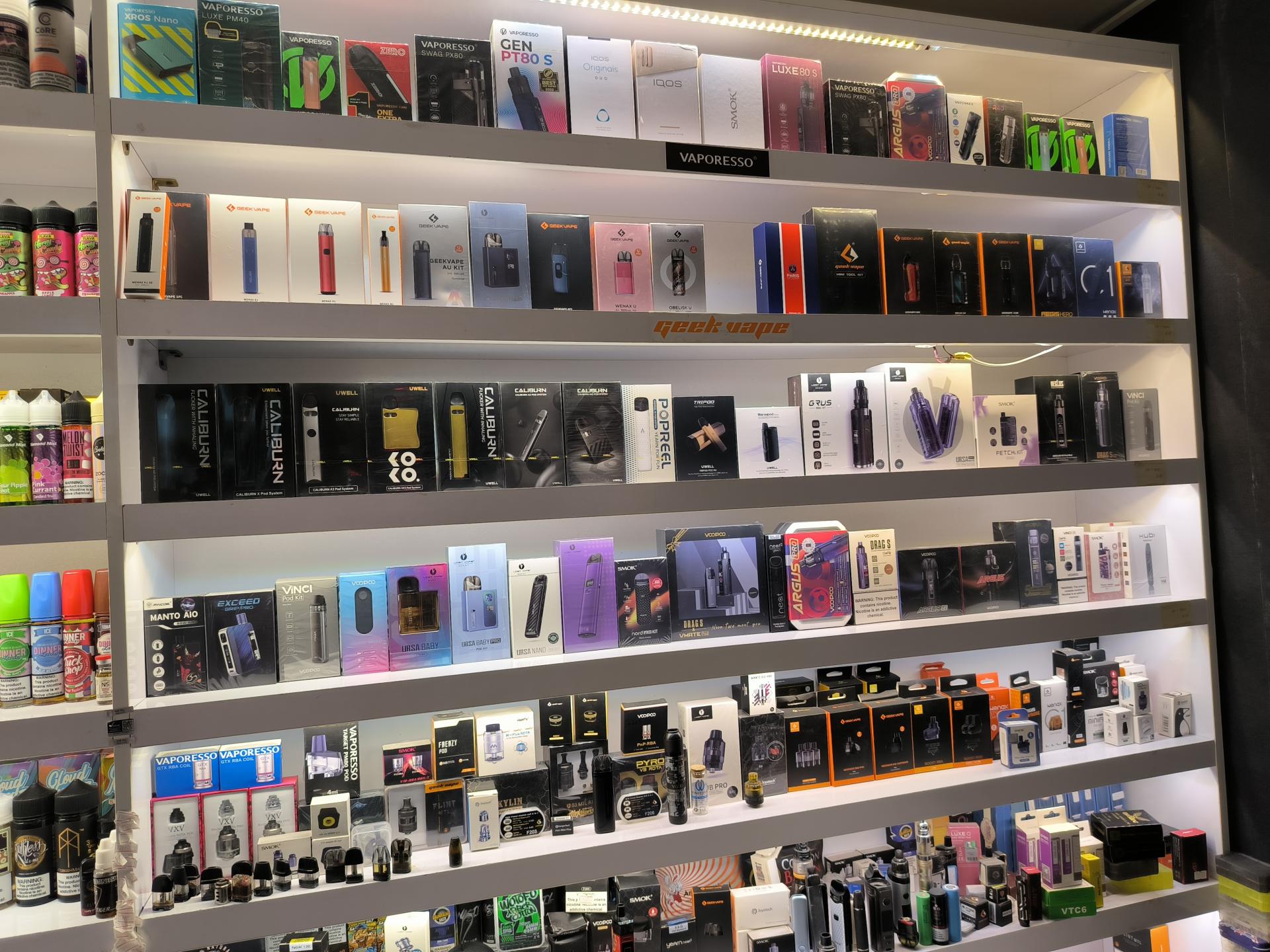 عکس ویپ شاپ شهر پاد