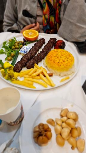 عکس رستوران سخت سر