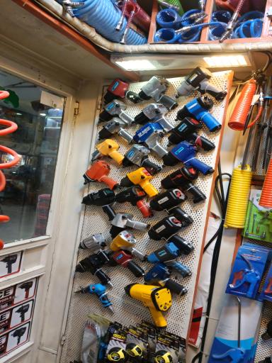 عکس فروشگاه کالای ابزار پداش 