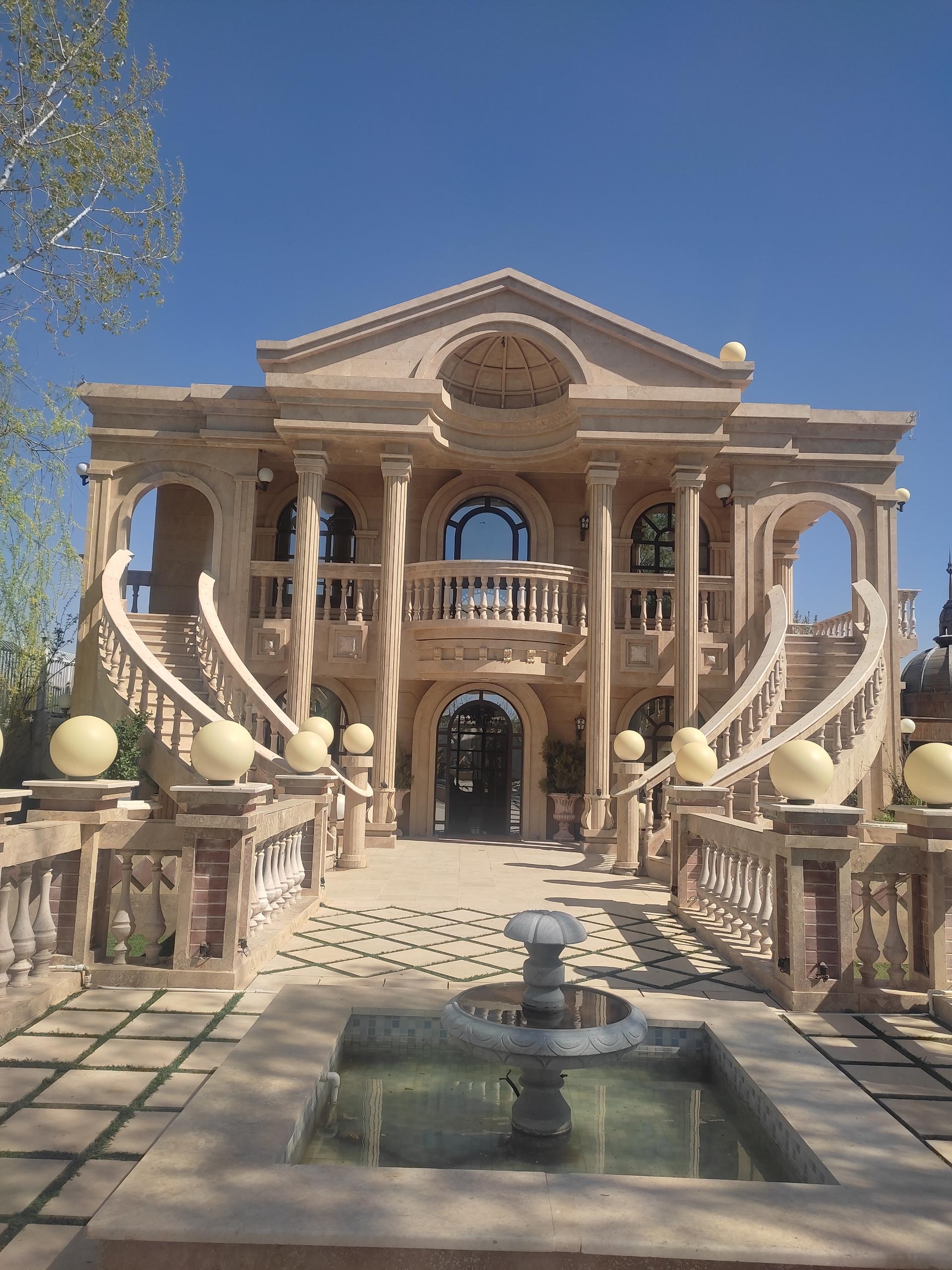 عکس باغ و عمارت عروسی بهرامی
