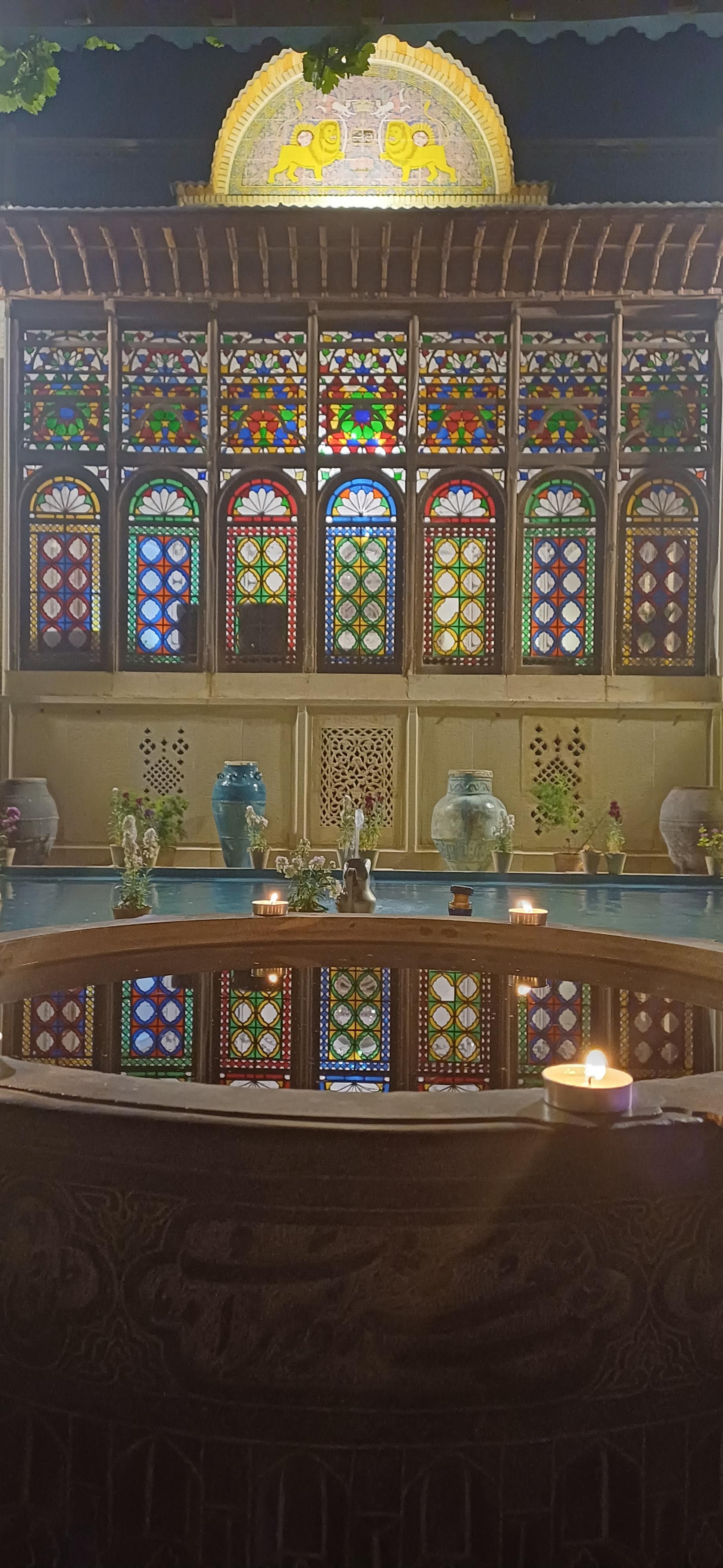 عکس بوتیک هتل عمارت خورشید