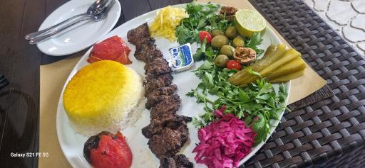 عکس رستوران سخت سر