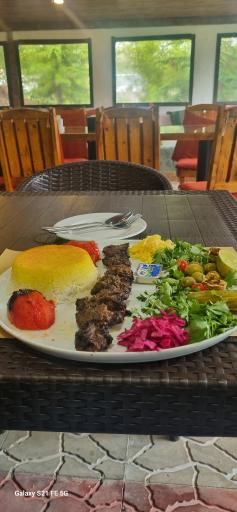 عکس رستوران سخت سر