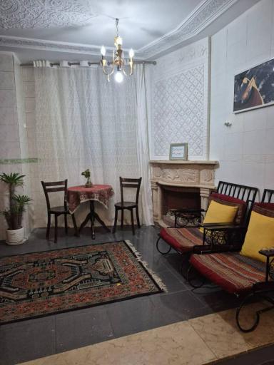 عکس آموزشگاه موسیقی زنبورک