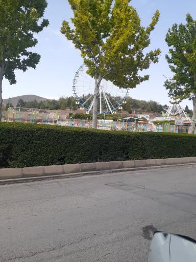 عکس شهربازی دریاچه کوثر