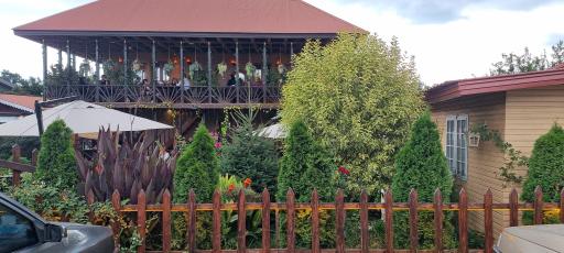 عکس کافه گیلیاد