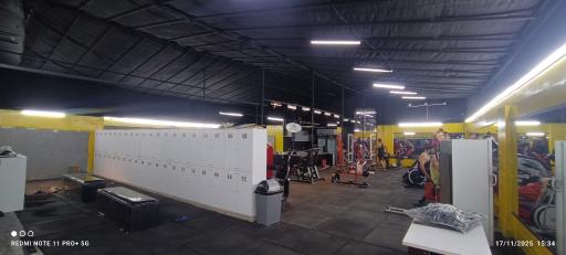 عکس باشگاه بدنسازی رامان