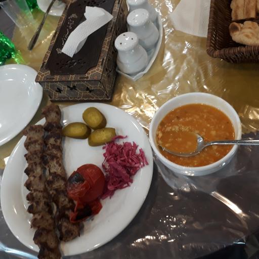 عکس هتل صادقیه توس