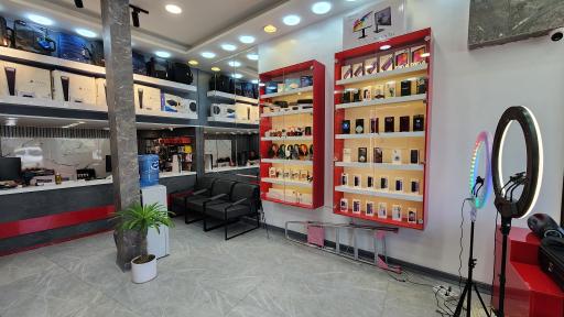 عکس فروشگاه ایرا لپ تاپ