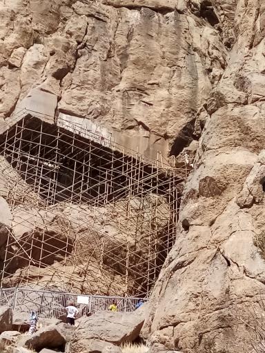 عکس سنگ نوشته بیستون