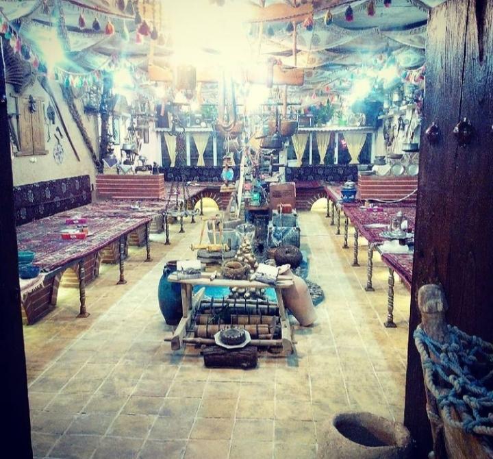 عکس سفره خانه سنتی صفا