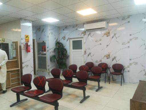 عکس آزمایشگاه اعتماد