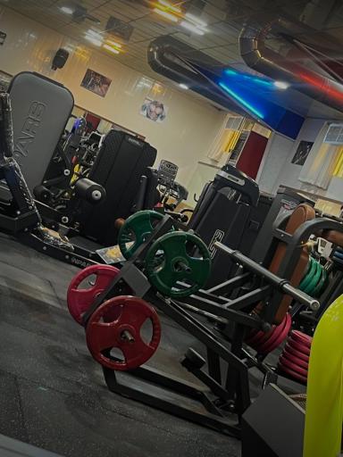 عکس باشگاه بدنسازی پارس پلاس 